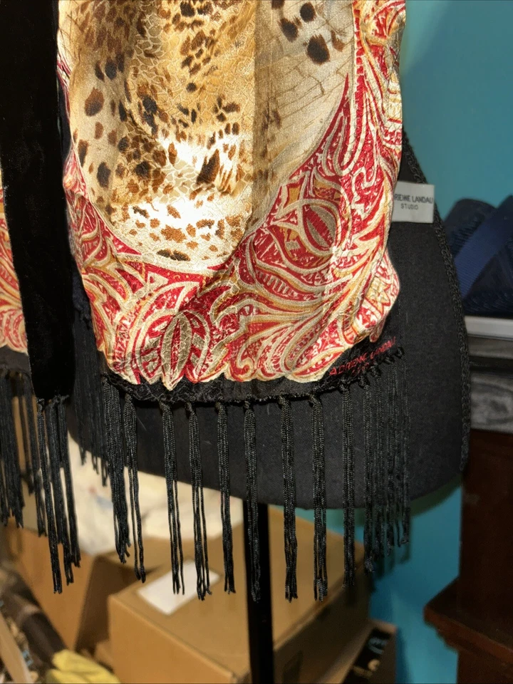 100% Silk Vintage Andrienna Landau Studio Women’s  80-90’s Animal Print - Image 4 of 4