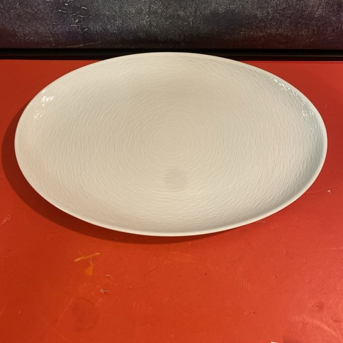 Noritake 43813 Wow Swirl Oval Platter 16 in Fine Porcelain White @ - 第 1/3 張圖片