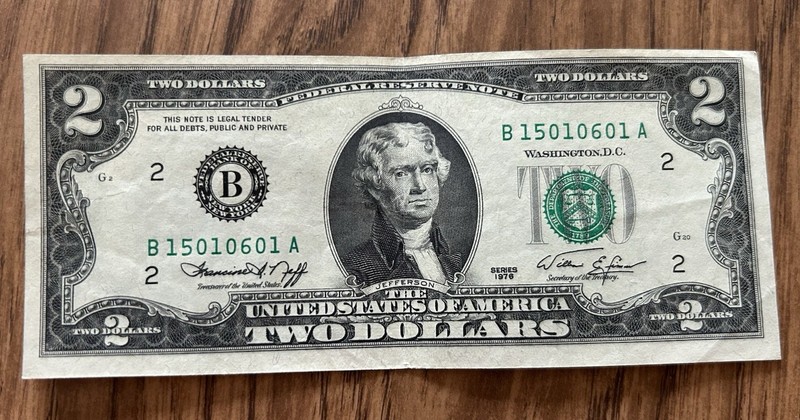 1976 $2 Federal Reserve Note Banknote Jefferson Portrait - Circulated