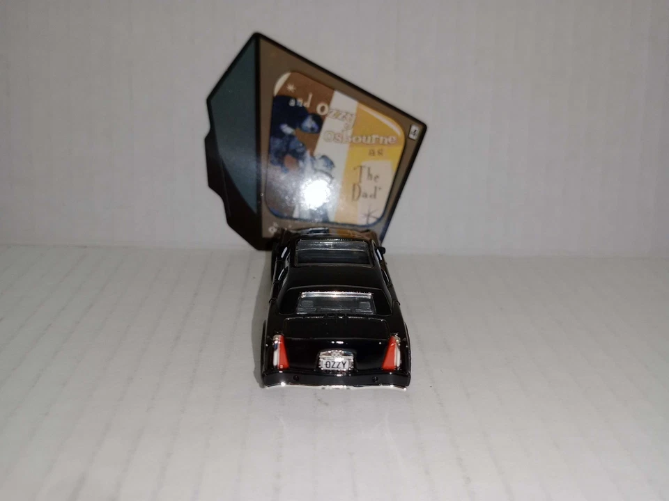2002 MATCHBOX COLLECTIBLES THE OSBOURNES OZZY OSBOURNE LIMOUSINE - Image 4 of 4