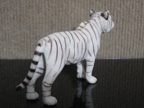 Schleich White Tiger Female 2007 Retired Germany Animal Figure Figurine - Picture 3 of 11