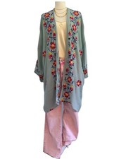 NEW Light Blue Floral Embroidered Kimono Mid-Length 3/4 Sleeve One Size