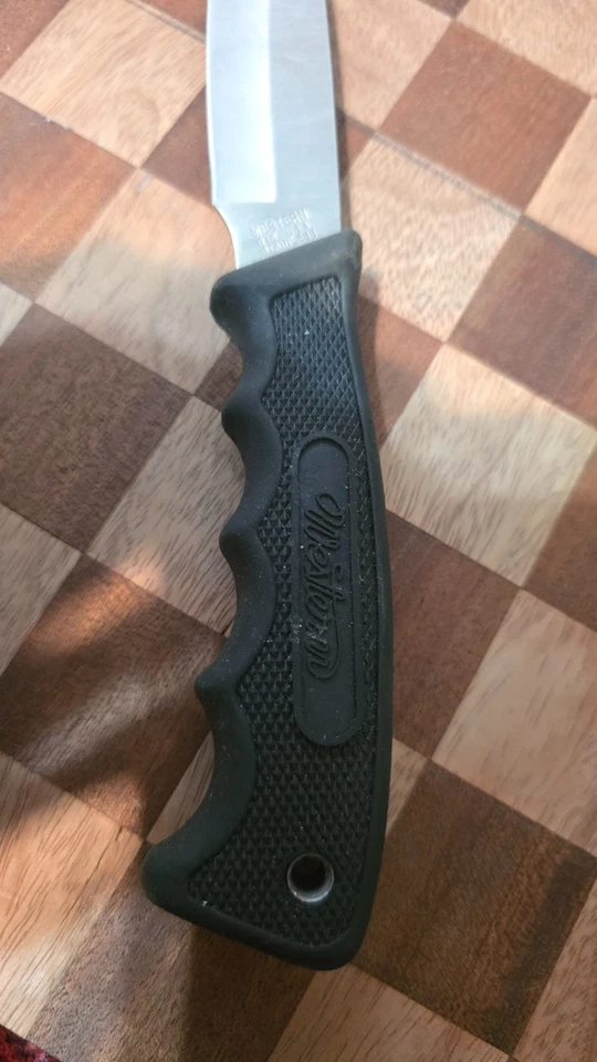 Cuchillo con mango de goma de hoja fija Western R16 Foto 3 de 4