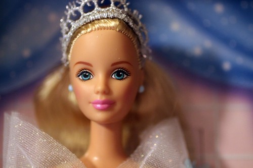 Sleeping Beauty BARBIE w/ Tiara in Box 1998 Mattel Disney Animation Crew Retiree - Picture 1 of 9