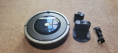 Robot Roomba 870 Vacuum Cleaning Robot w/AeroForce - CLEAN. Works Great.