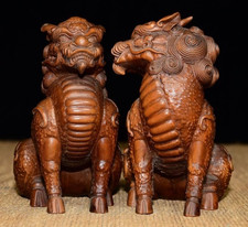 Old Dynasty Boxwood Carve Feng Shui Dragon Pixiu Brave troops Animal Statue Pair