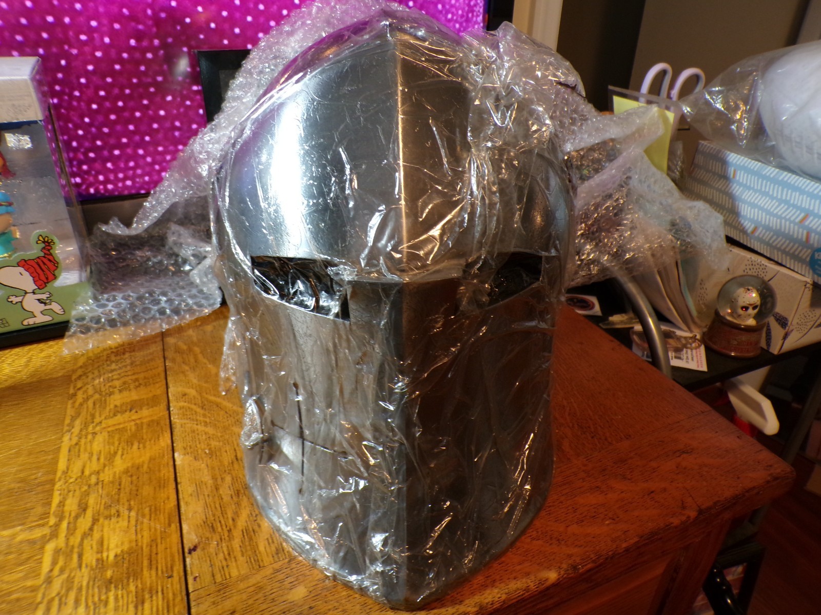 MEDIEVAL VIKING BARBUDA KNIGHT HELMET BRAND NEW W/STAND SEALED FREE SHIPPING!!