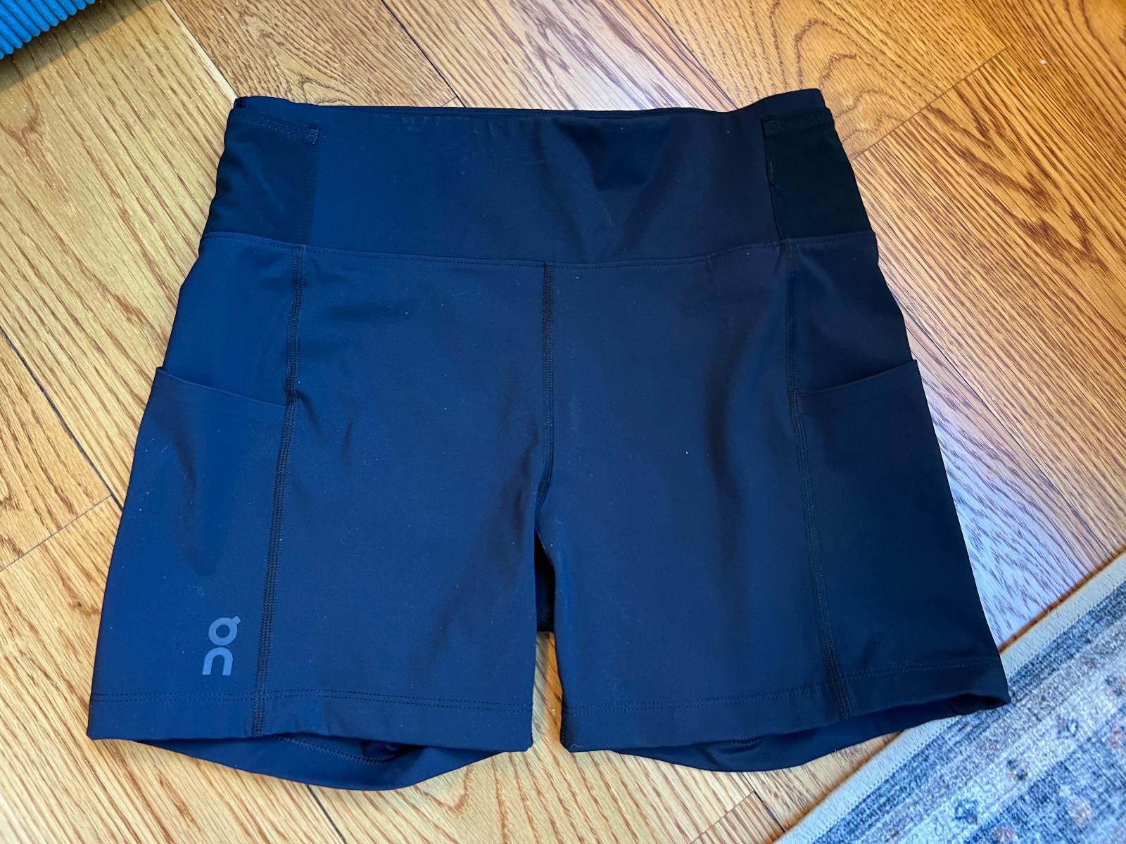 On Cloud Running Sprinter Shorts Performance Wome… - image 1