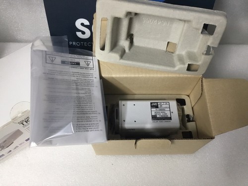 JVC TK-C9300UA CCTV Überwachungskamera Farbkamera mit 3,5-8mm 600TVL WDR True D/N NEU! - Bild 4 von 22