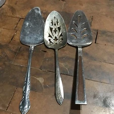 3 Vintage Cake Pie Servers Supreme Cutlery Stainless & National Silver Plate