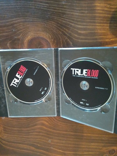 TRUE BLOOD: Season 1 2 & 3 Box Set - Picture 7 of 12