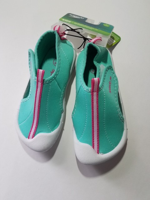 speedo hybrid water shoes