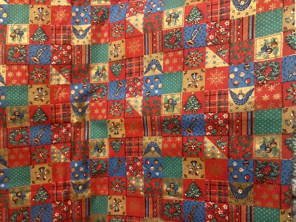 VTG Christmas Cheater Quilt Red Green Gold Patchwork Joan Kessler 4 Concord BTFQ - Image 2 of 4