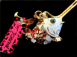 Betsey-Johnson-Enamel-Crystal-Carp-Fish-Pendant-Pisces-Necklace-Women-Jewellery