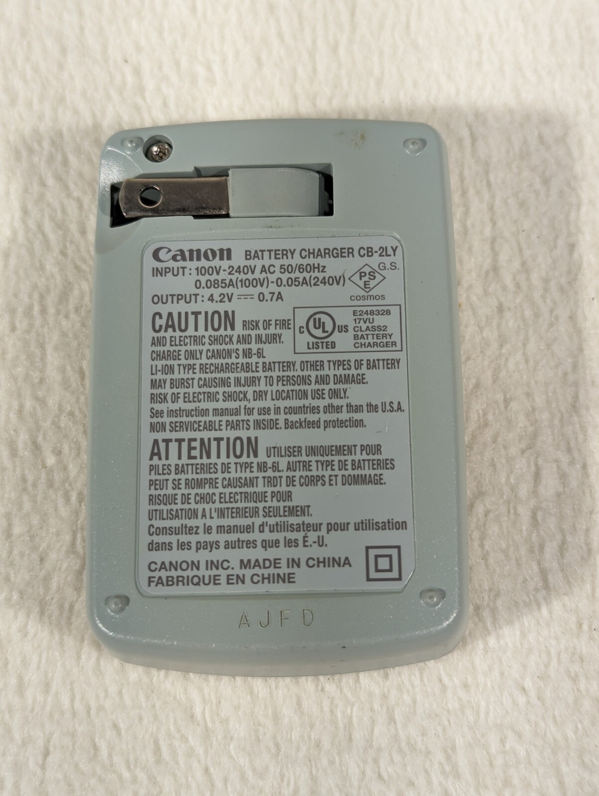 Genuine Canon CB2LY Battery Charger for Canon NB6L LithiumIon