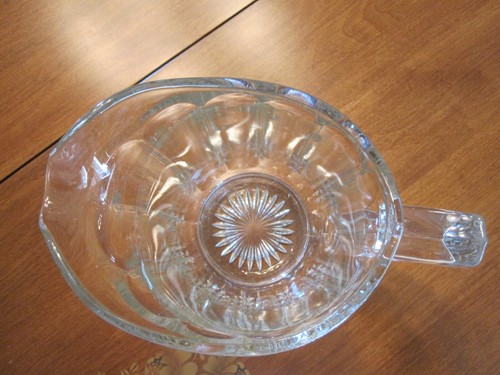 JARRA DE BEBIDAS VINTAGE DE VIDRIO TRANSPARENTE DE 7" CON 12 PANELES - Imagen 5 de 8