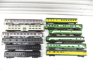 Rivarossi/others HO Passenger car parts lot AS IS (lot ts69)