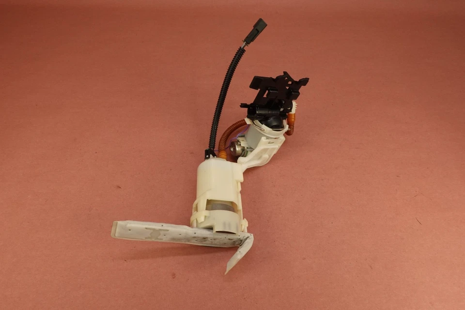 Harley-Davidson Dyna Fat Bob 2008-2013 FXDF combustible gasolina bomba Foto 3 de 4