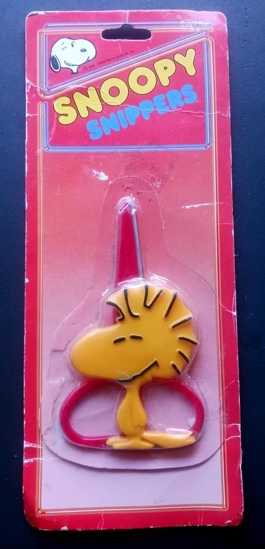 The Peanuts Gang SNOOPY Snippers WOODSTOCK on Card Safety Metal Scissors