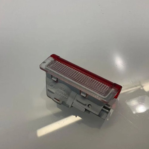 MERCEDES-BENZ E W212 Innenleuchte A0028201901 5.50 Petrol 285kw 2010 33343001