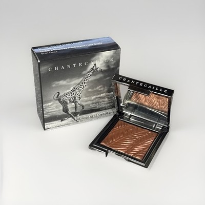 Luminescent Eye Shade - Giraffe by Chantecaille for Women - 0.08 oz Eye Shadow