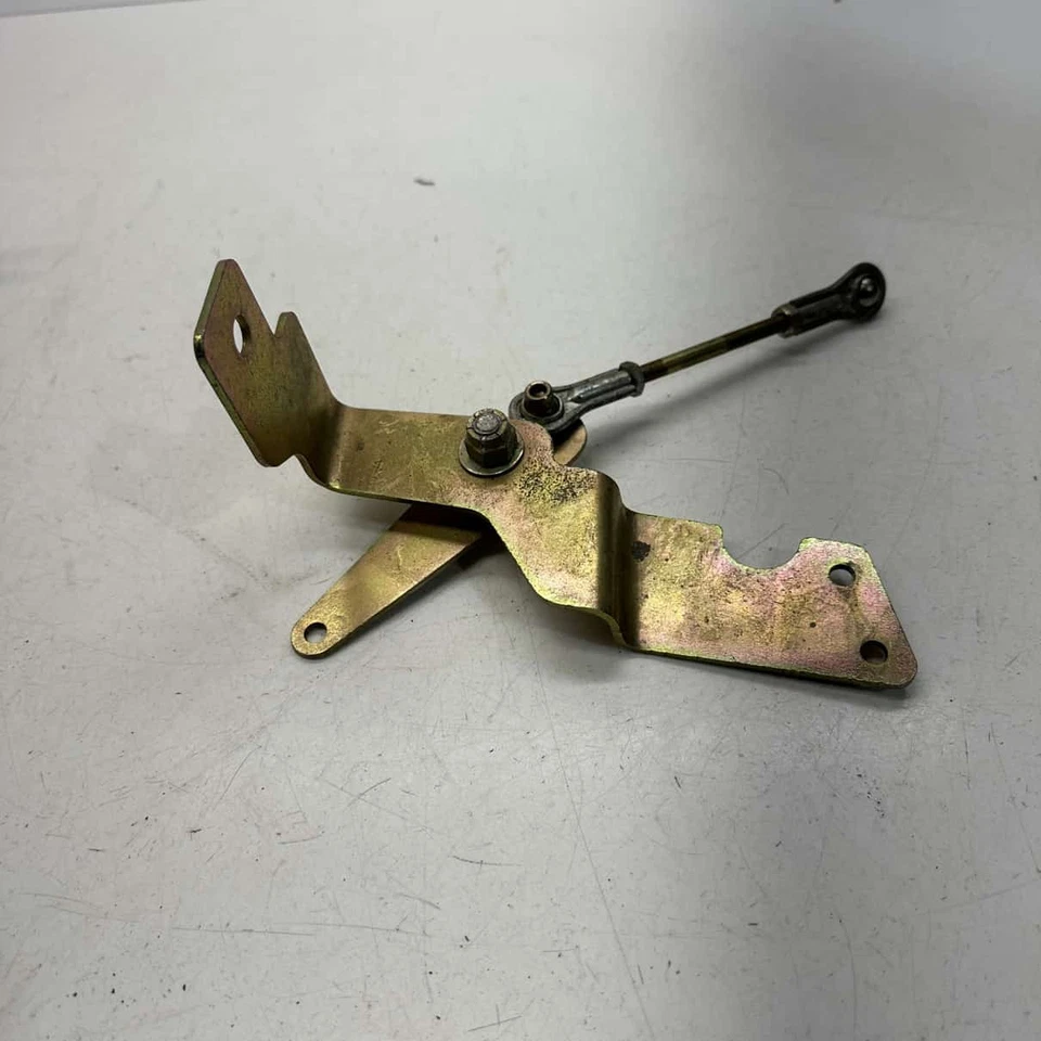 Soporte, actuador de cambio, juego trasero-Z - 2001 POLARIS 700 Classic Foto 2 de 4