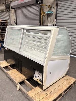 Refrigerated Bakery Display Case   Federal SNR77SC-2