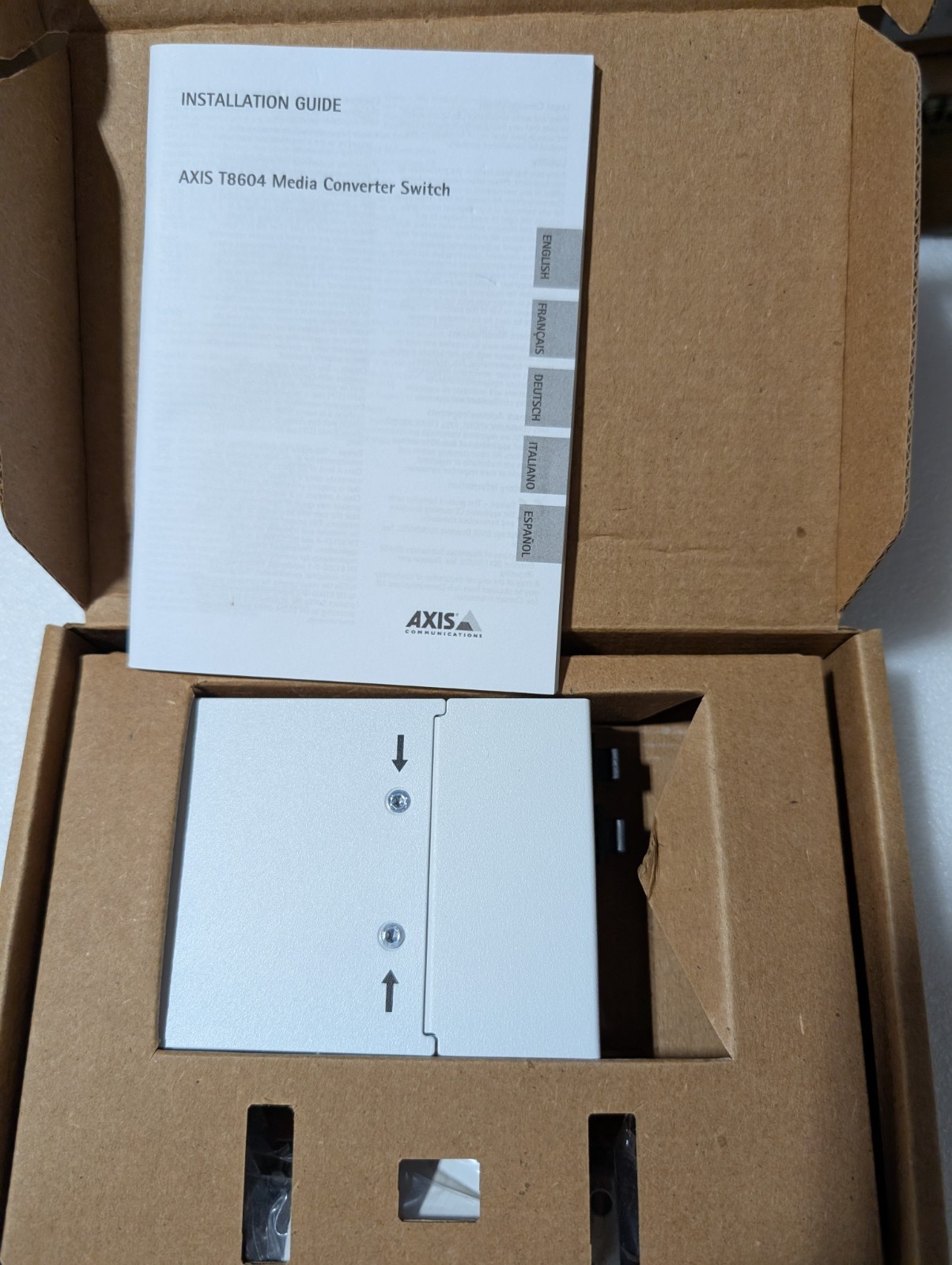 Axis T8604 Media Converter Switch, P/N: 5027-041