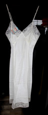 1950'S BEAUTIFUL STARDUST MIRICLE SLIP SZ 34 RAYON/NYLON WHITE UNWORN