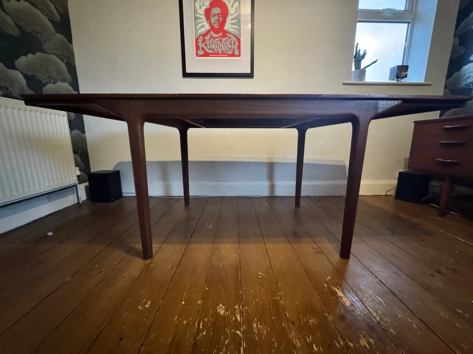 McIntosh of Kirkaldy extending dining table - Image 3 of 4