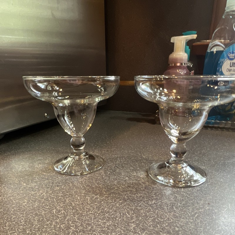 Clear Glass Margarita Glasses Set of 2, Round Glossy Drinkware for Adults
