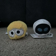 Disney Tsum Tsum Pixar Wall-e Eve 2 Set Plush Mini 3.5" NWT