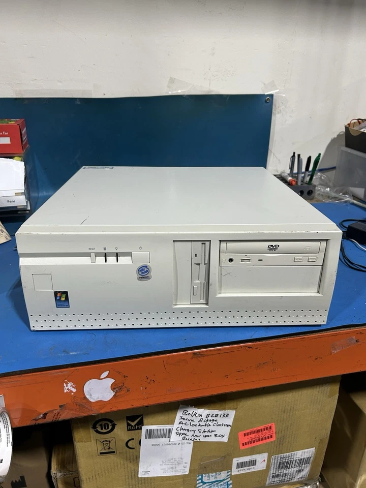 Estuche de computadora de escritorio vintage Inwin H500 beige ATX - para PC/dormitorio retro Foto 2 de 4