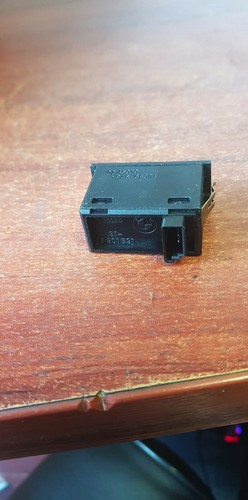 BMW 3er E46 ASC Bremsschalter 61316901591