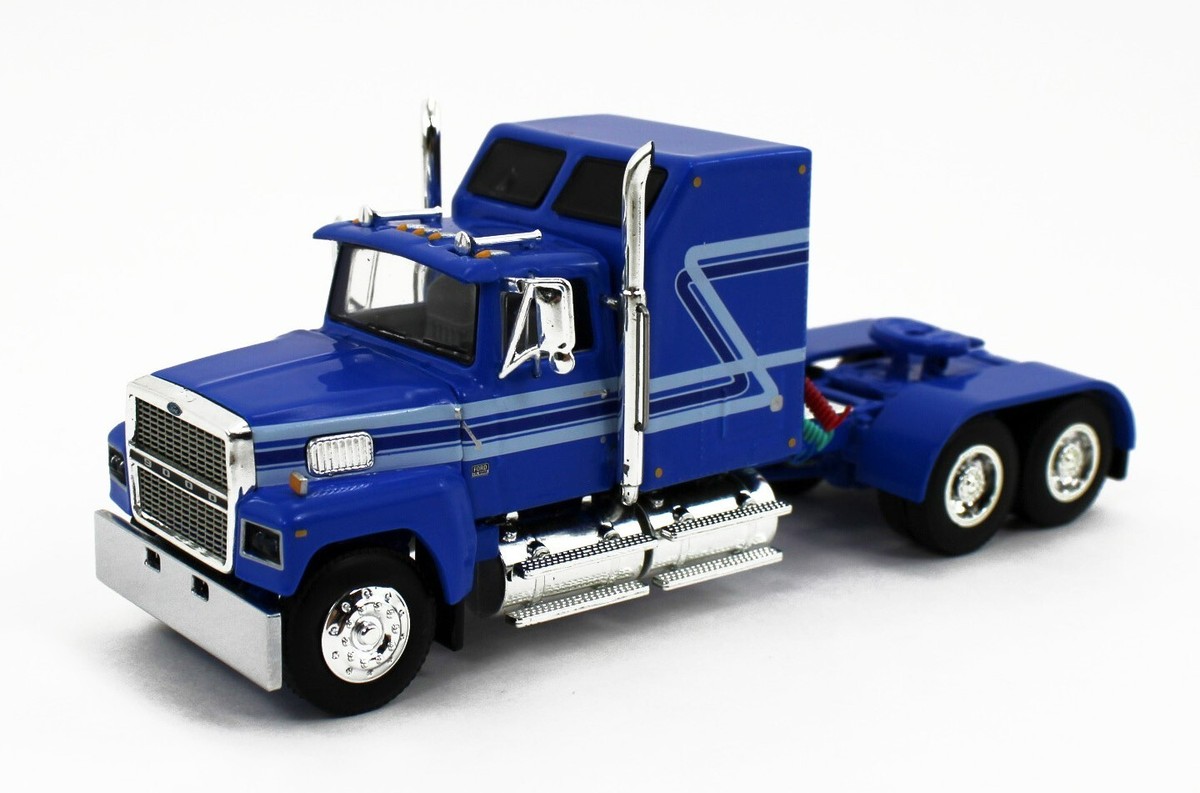 ブルーエンジェルラダー ファントム ハニーブラウンスモーキーシトリン　レムリア DCP 1:64 *BLUE* Ford LTL 9000 Aerodyne Sleeper Semi Truck *NIB* | eBay