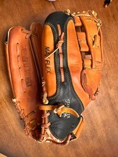 Mizuno MZ 1395 Professional Max Flex Leather 13  Softball Baseball Glove Lefty