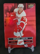 2021-22 UD TIM HORTONS COLLECTOR'S SERIES DIE CUT DYLAN LARKIN DC-31