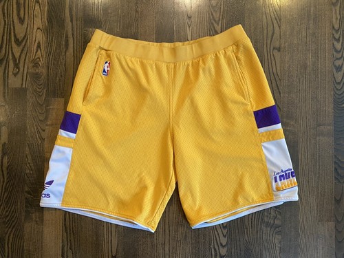 Vintage Adidas LOS ANGELES LA LAKERS 