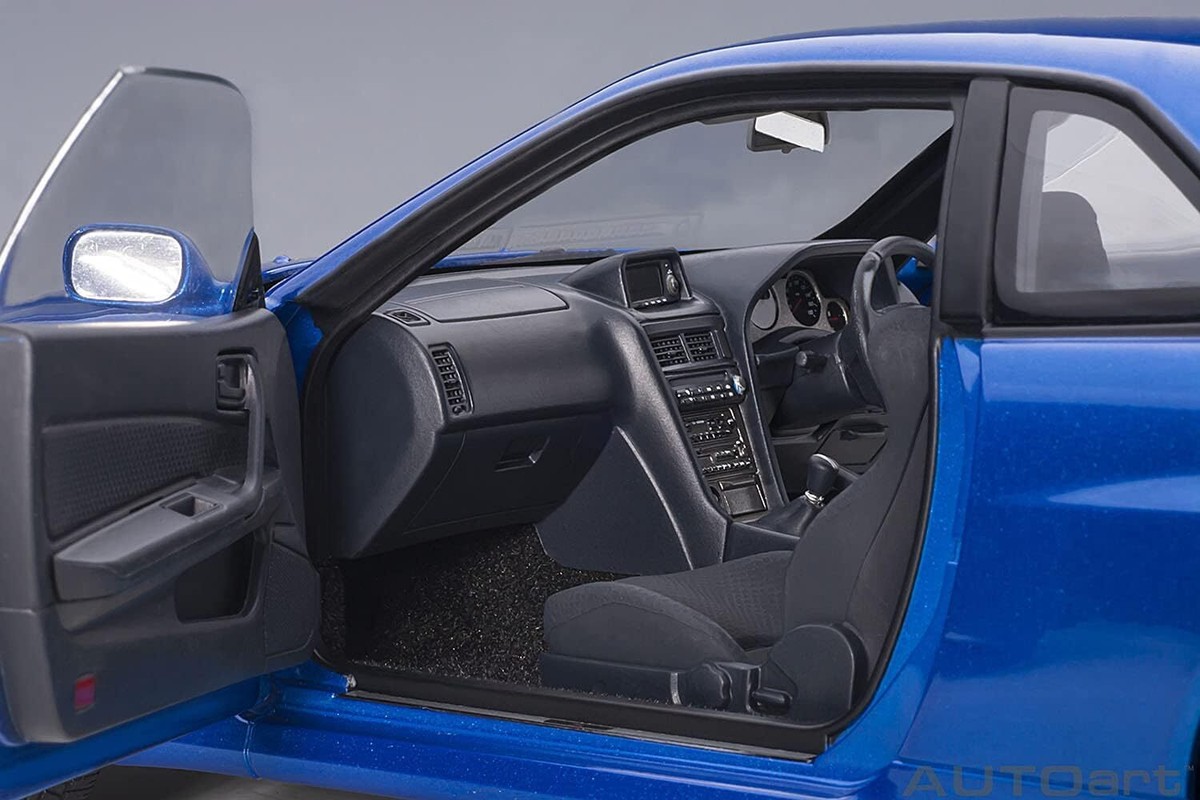 Autoart 1/18 Nissan Skyline GT-R R34 V-Spec II Bayside Blue Autoart 1/18 Nissan Skyline GT-R R34 V-Spec II Bayside Blue