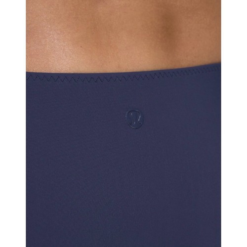 ¡¡NUEVO CON ETIQUETAS!! Pantalones de bikini LULULEMON Athletica Shanti Surf azul cadete a rayas talla 4 - Imagen 9 de 16