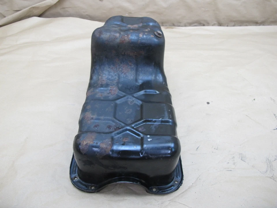 🥇85-87 NISSAN Z31 300ZX VG30E NON TURBO ENGINE OIL PAN OEM - Image 4 of 4