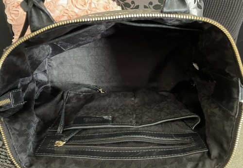 Michael Kors Large Signature Campbell Satchel - Picture 8 of 11