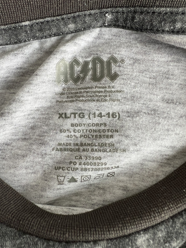 AC/DC High Voltage Kids XL/TG (14-16) t-shirt 2023 *PLEASE READ TERMS* - Picture 2 of 3