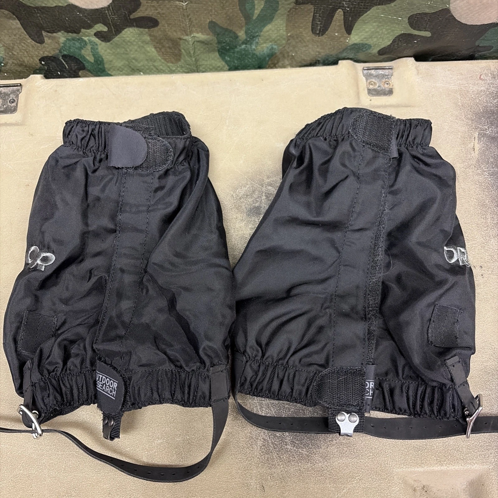 Outdoor Research L/XL Men's Rocky Mountain Low Gaiters
Opens in a new window or tab