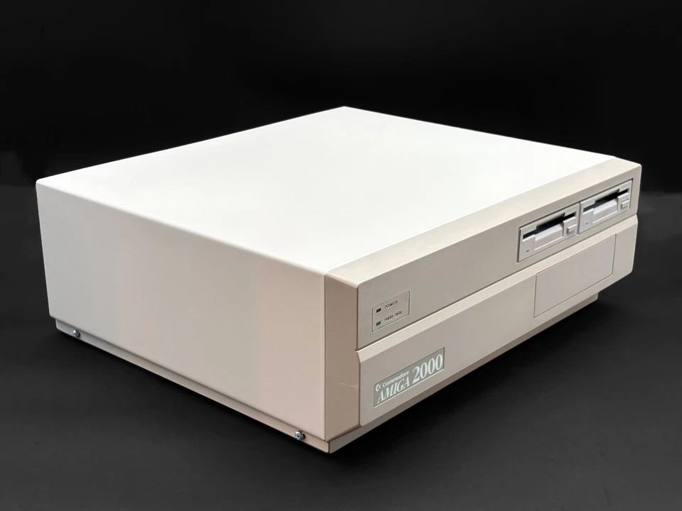 Computadora Amiga 2000 Commodore con acelerador de 25 MHz '030 ¡y más! Foto 3 de 4