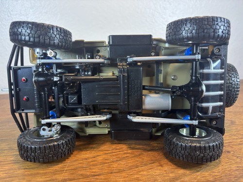 Rare Toy Zone Jeep Wrangler 2004 Custom 4x4 Diecast 1/18 Scale - Picture 10 of 10