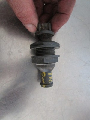 97 TIGERSHARK DAYTONA 770 DRAIN PLUG 0673-404 #2
