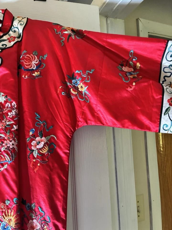 Vintage Bai Hua Red Chinese Jacket Silk Hand-Embroidered Floral Pagoda Design - Image 4 of 4