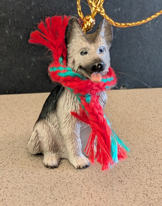 Minature Siberian Husky or Timber Wolf Dog Ornament / Collectable