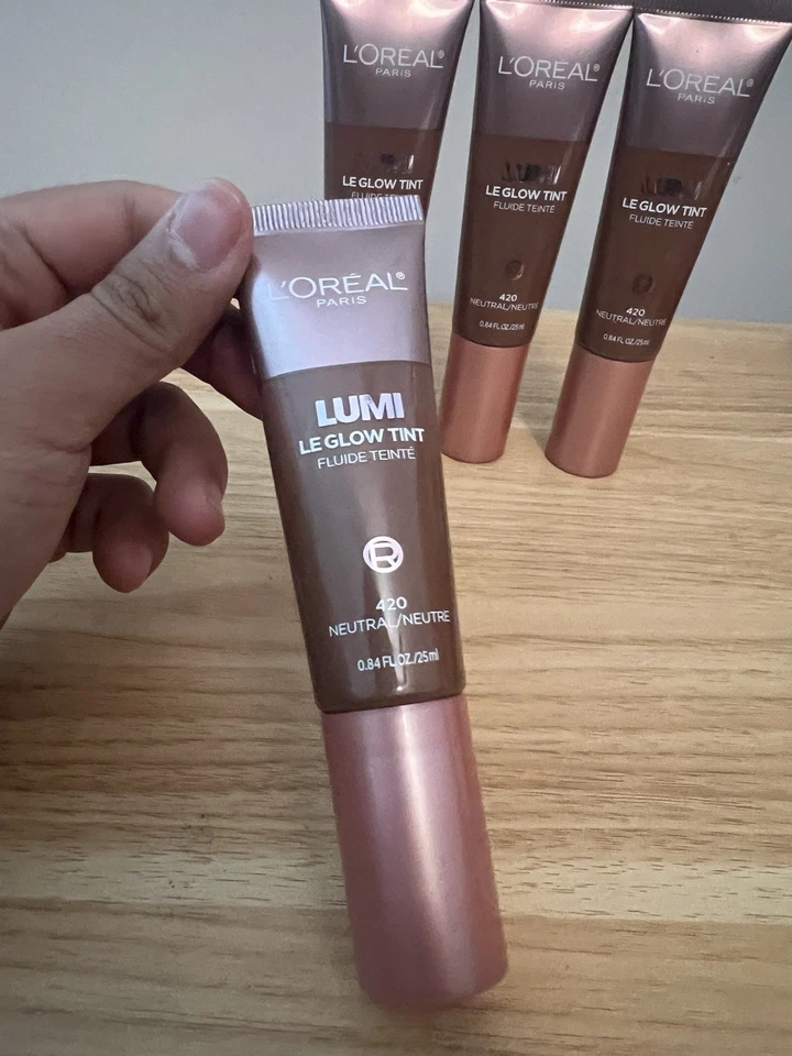 L'Oreal Paris Lumi Le Glow Skin Tint - 0.84 fl oz - Neutral 420 - Image 4 of 4
